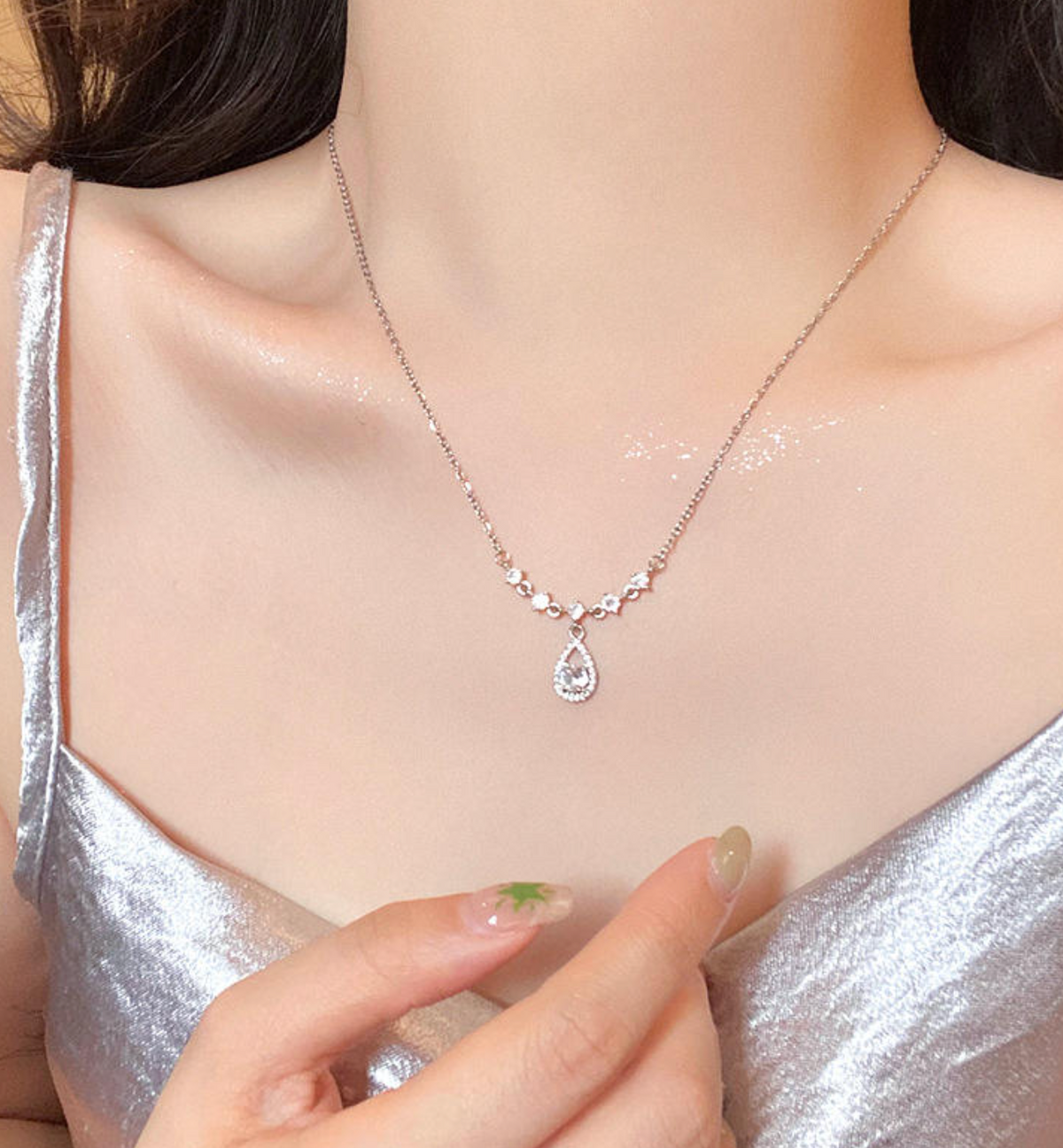 Delicate Zircon Fashion Jewellery